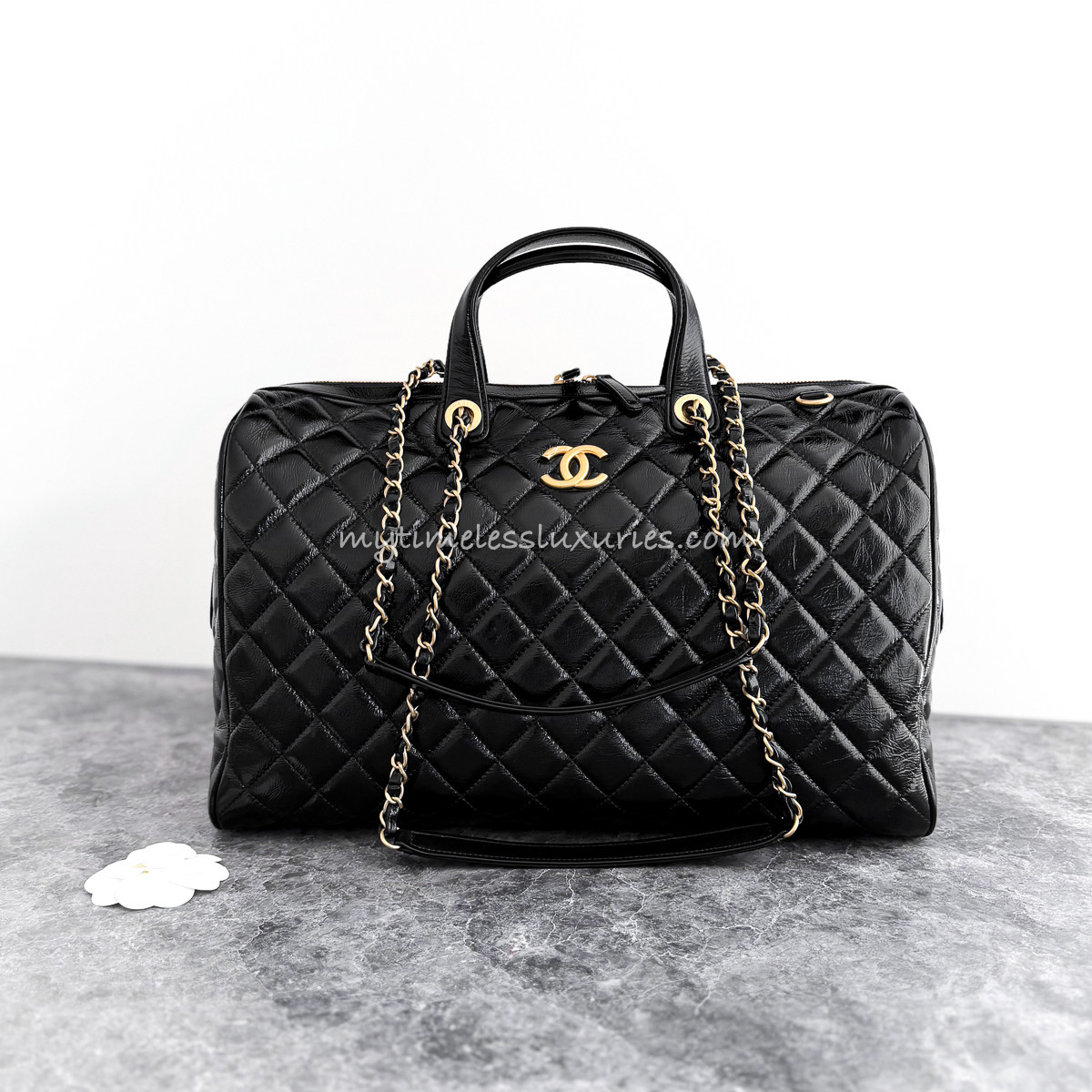 CHANEL 25A Maxi Bowling Bag