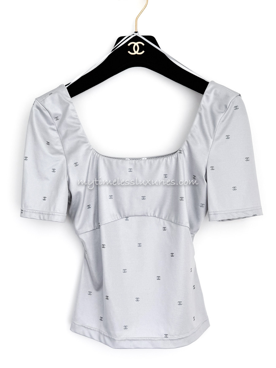 CHANEL 24M Coco Beach CC Logo Top 34