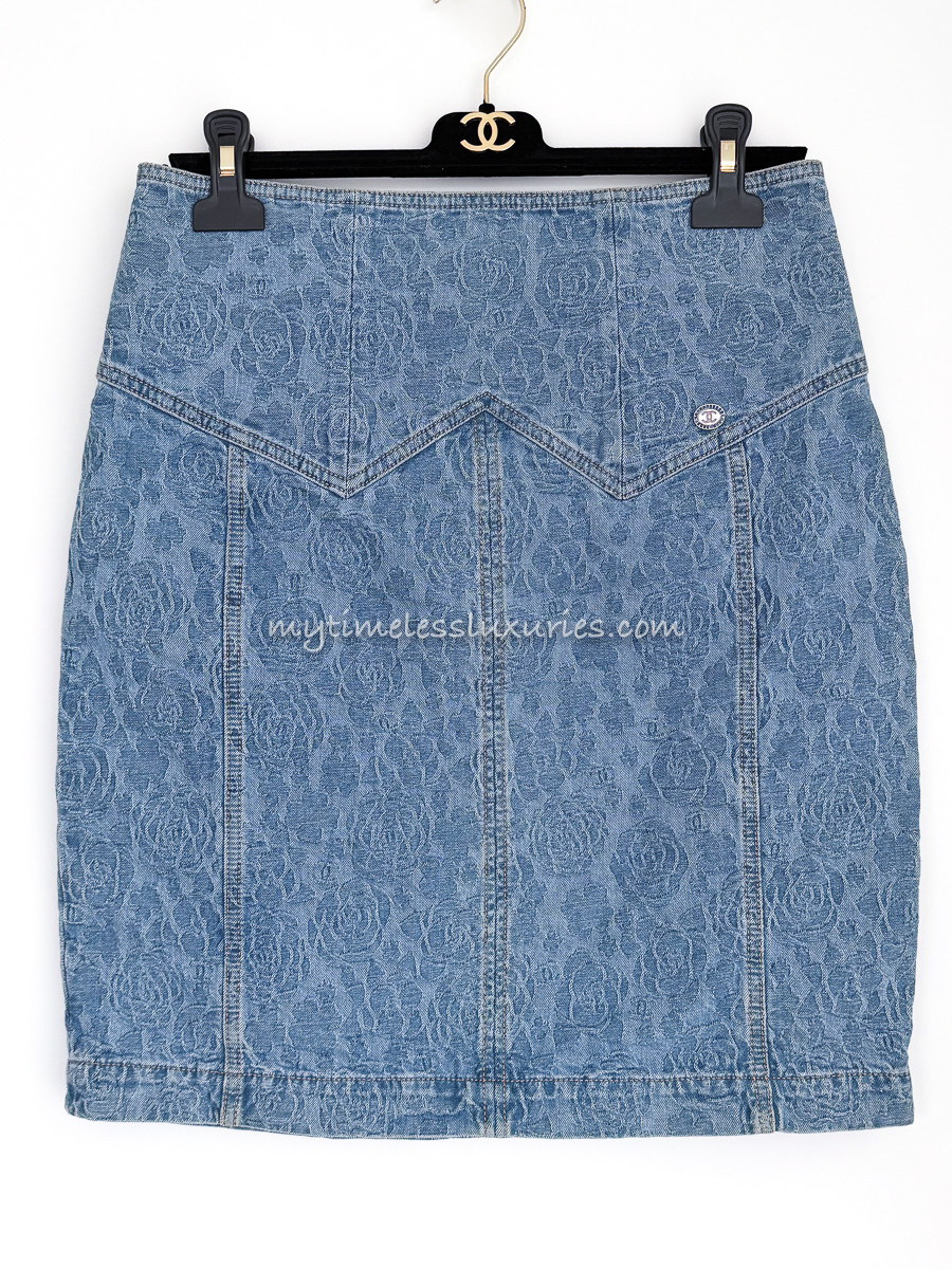 CHANEL 23P Camélia Denim Skirt 40