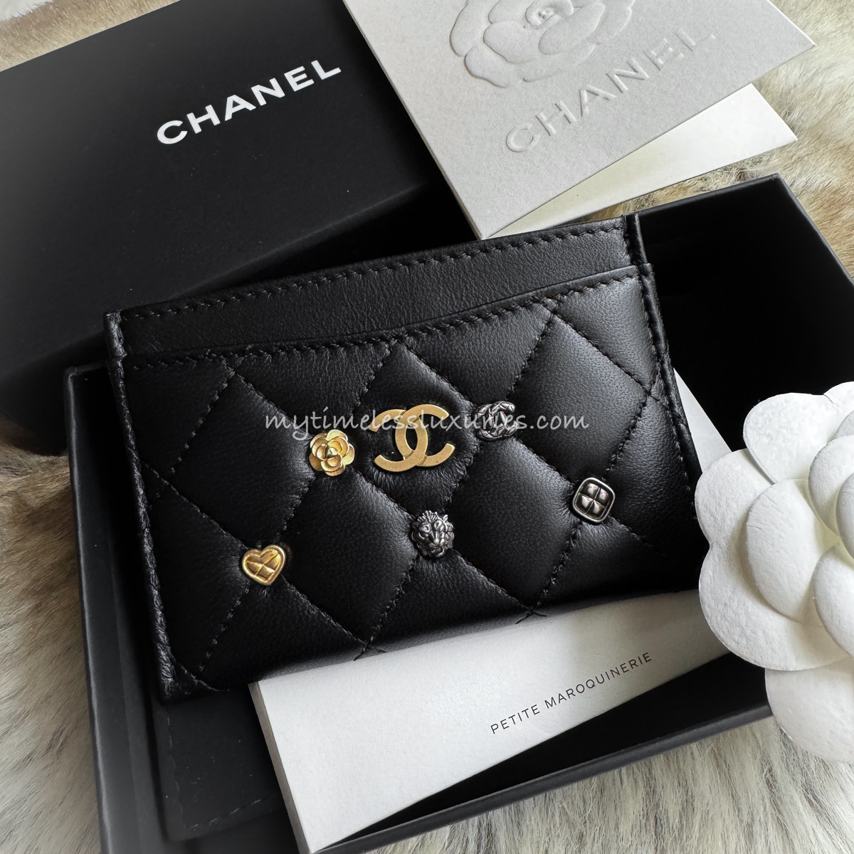 CHANEL 23B Charms Flat Card Holder *New