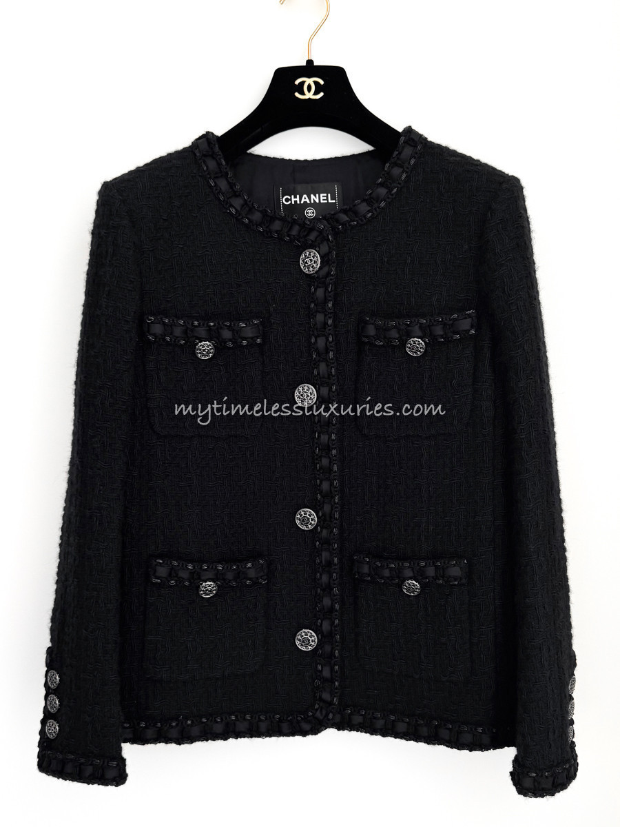 CHANEL 16A Paris in Rome Little Black Jacket