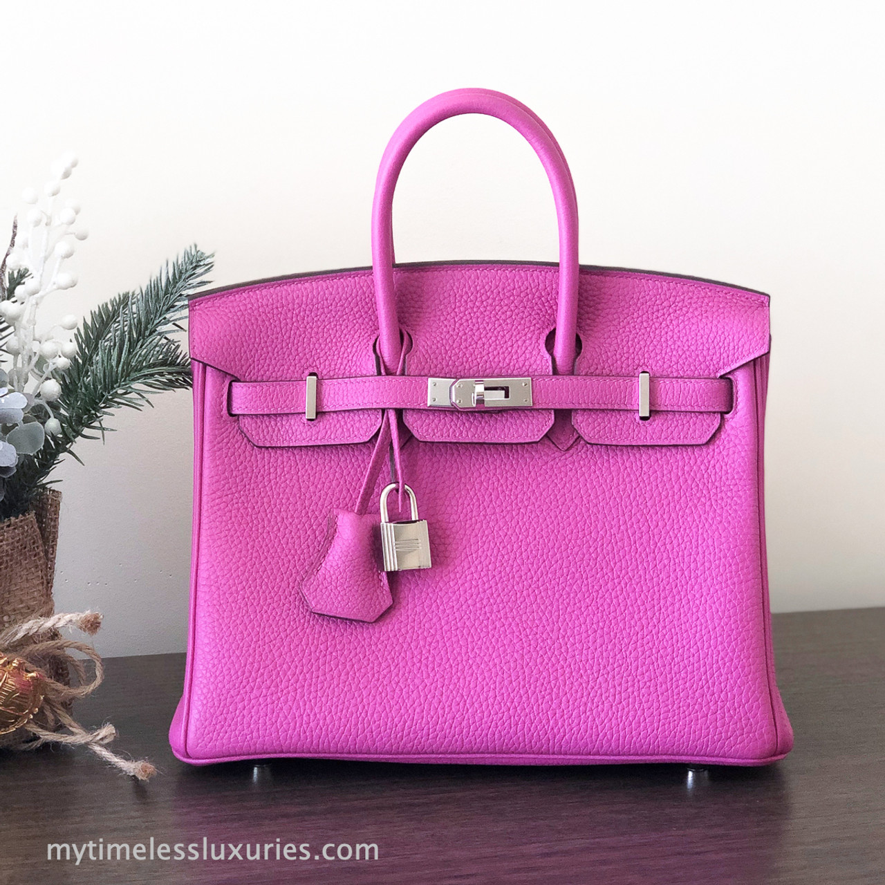 Hermès Birkin 25 in Pink  Birkin 25, Hermes birkin 25, Togo leather