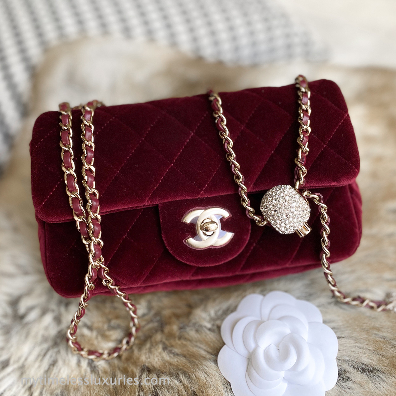 CHANEL 20A Pearl Crush Mini Burgundy 