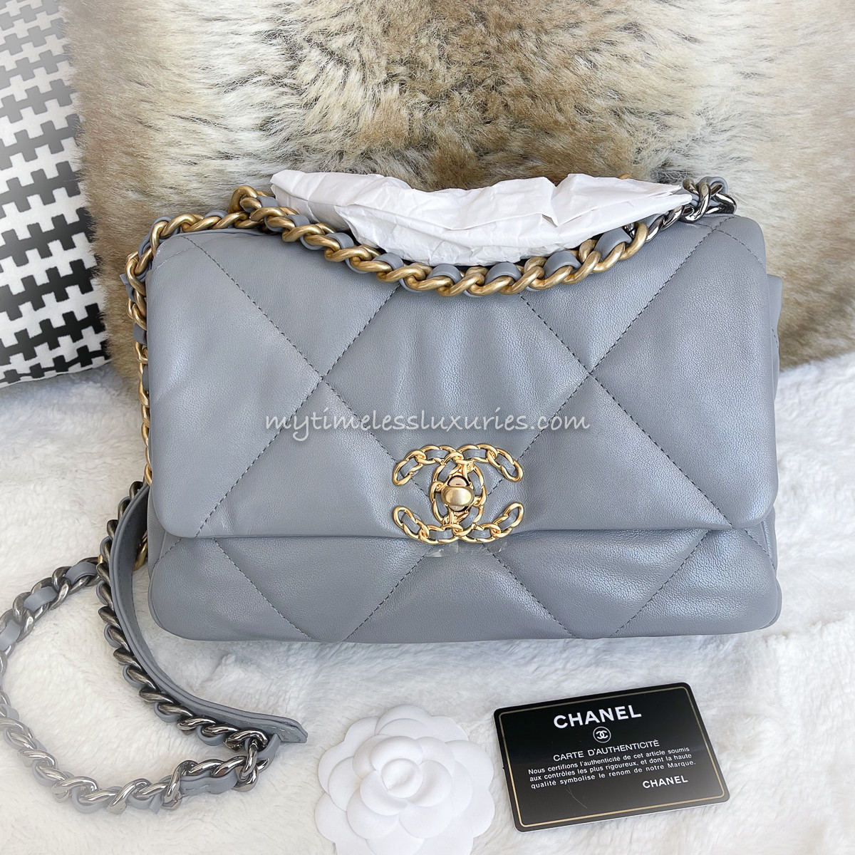 chanel 19 small flap bag