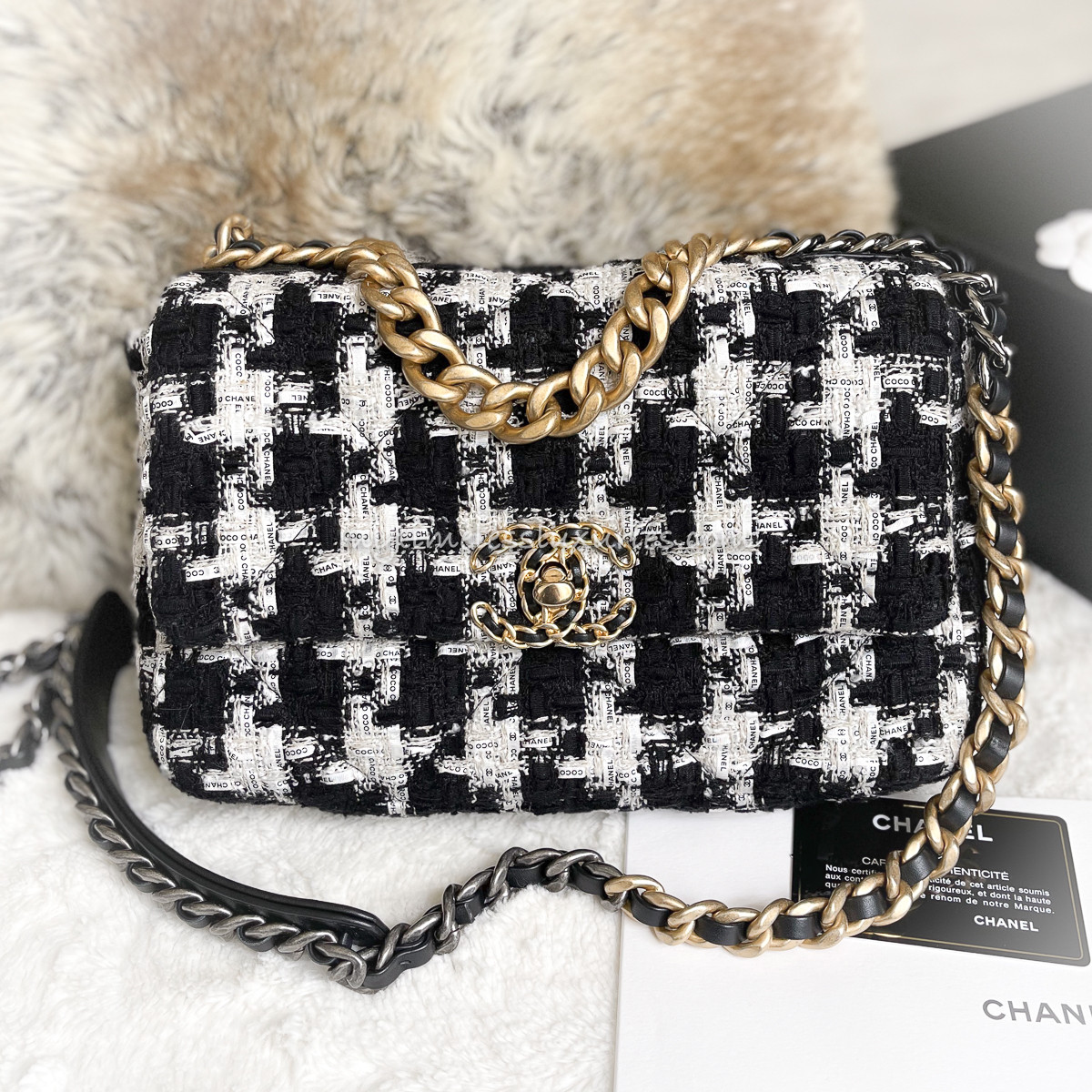 houndstooth chanel bag