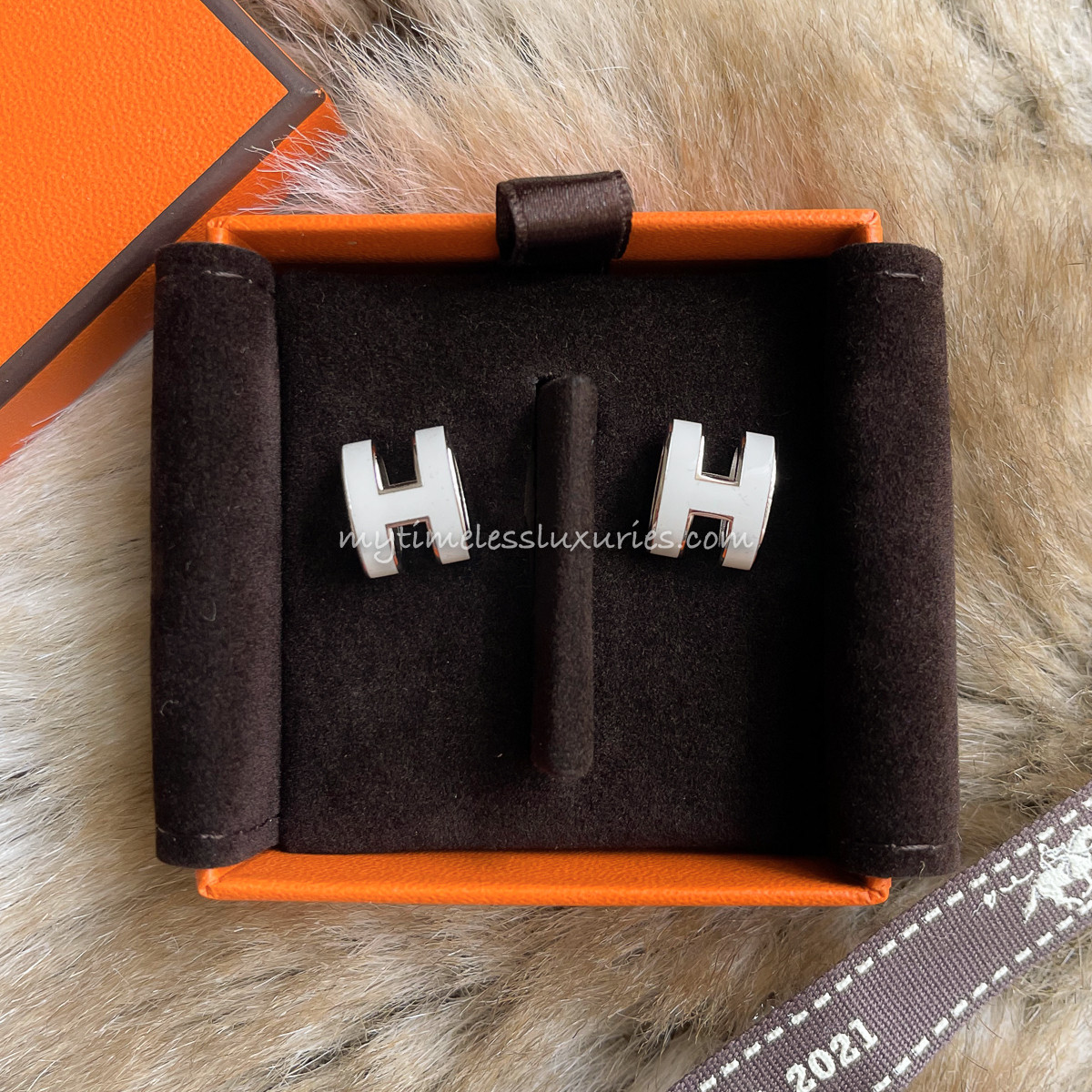 HERMES Pop H Earrings Blanc PHW *New - Timeless Luxuries
