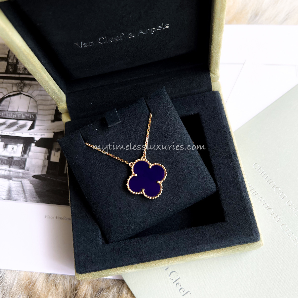 VAN CLEEF & ARPELS Vendôme Limited Magic Alhambra Pendant/ Necklace
