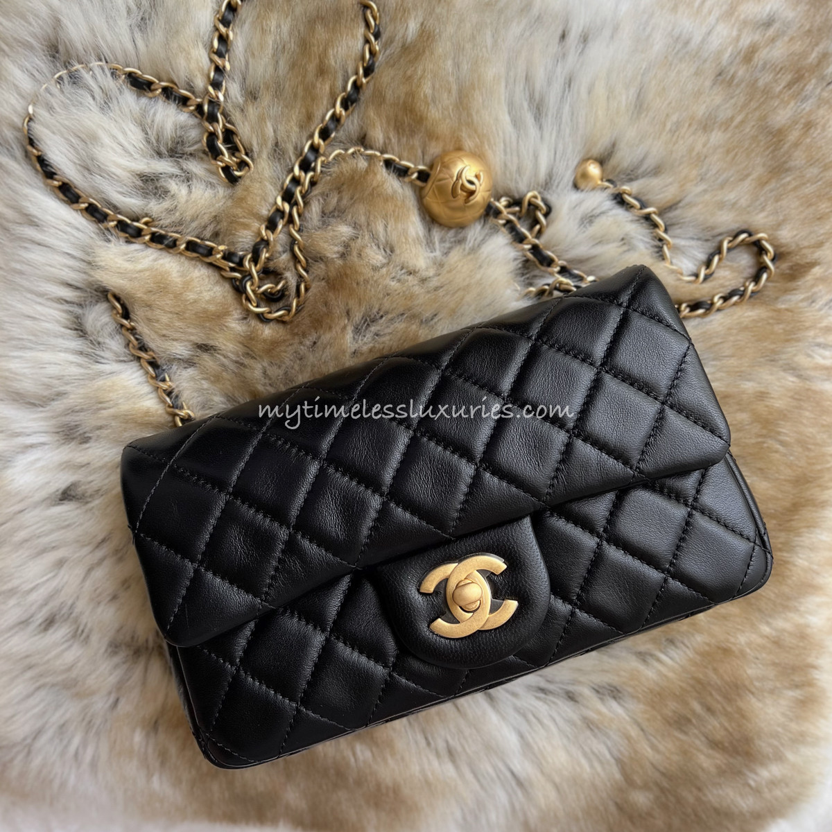 chanel pearl crush mini flap