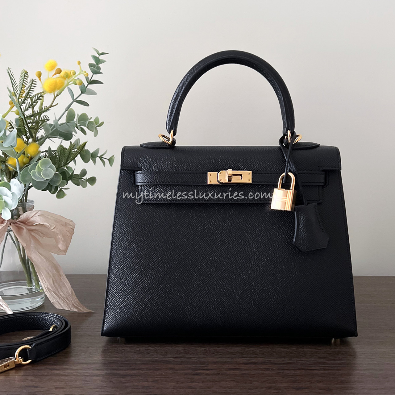 Hermes Kelly bag 25 Sellier Black Epsom leather Gold hardware