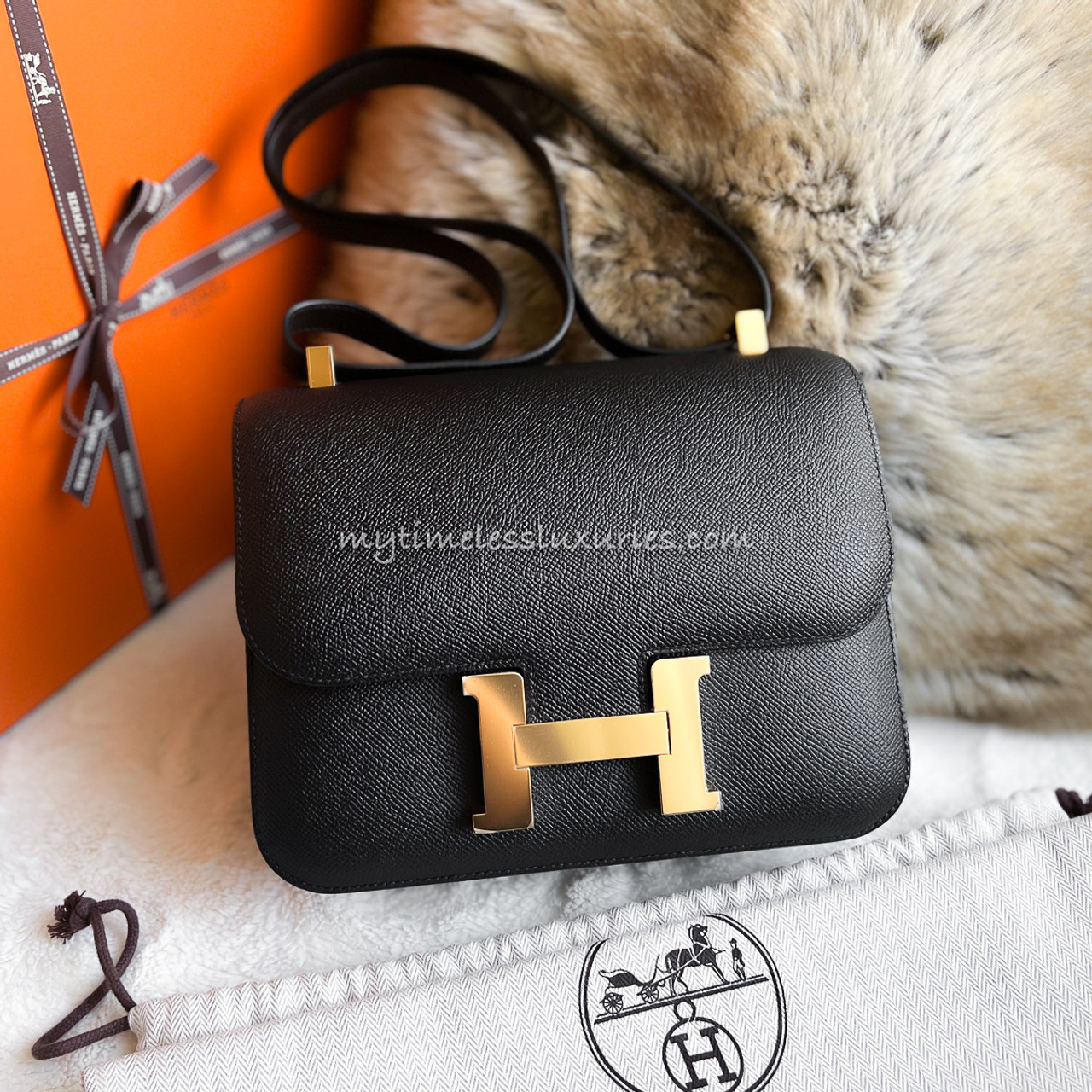 Hermès Constance PM 24cm Veau Epsom Noir 89 Gold Hardware – SukiLux