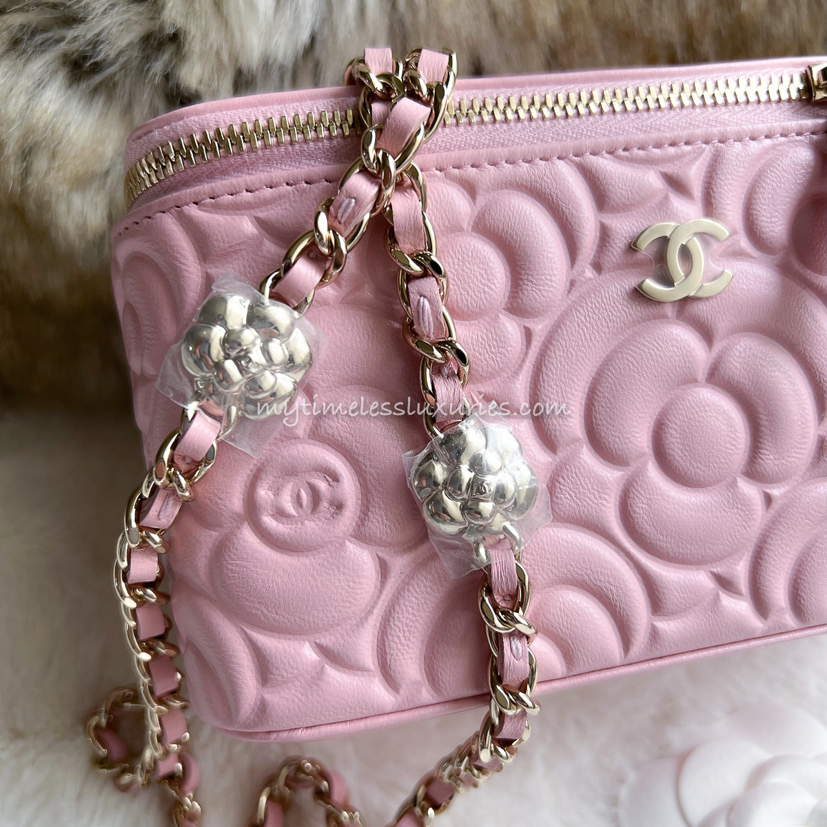 CHANEL 21S Camélia Embossed Vanity Case *New - Timeless Luxuries