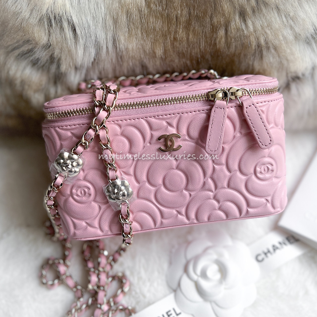 Gorgeous CHANEL Pink Lambskin Vanity Case Crossbody Bag Fancy Logo Style  #AP2728