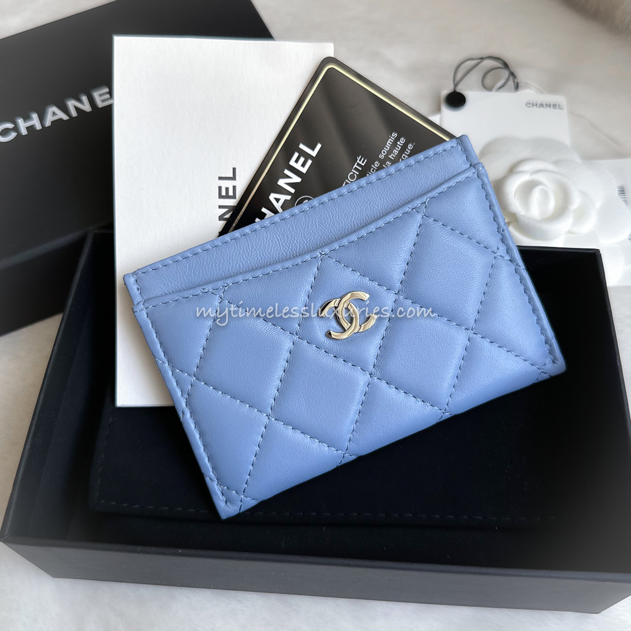 CHANEL 21C Lt Blue Lambskin Flat Card Holder New  Timeless Luxuries