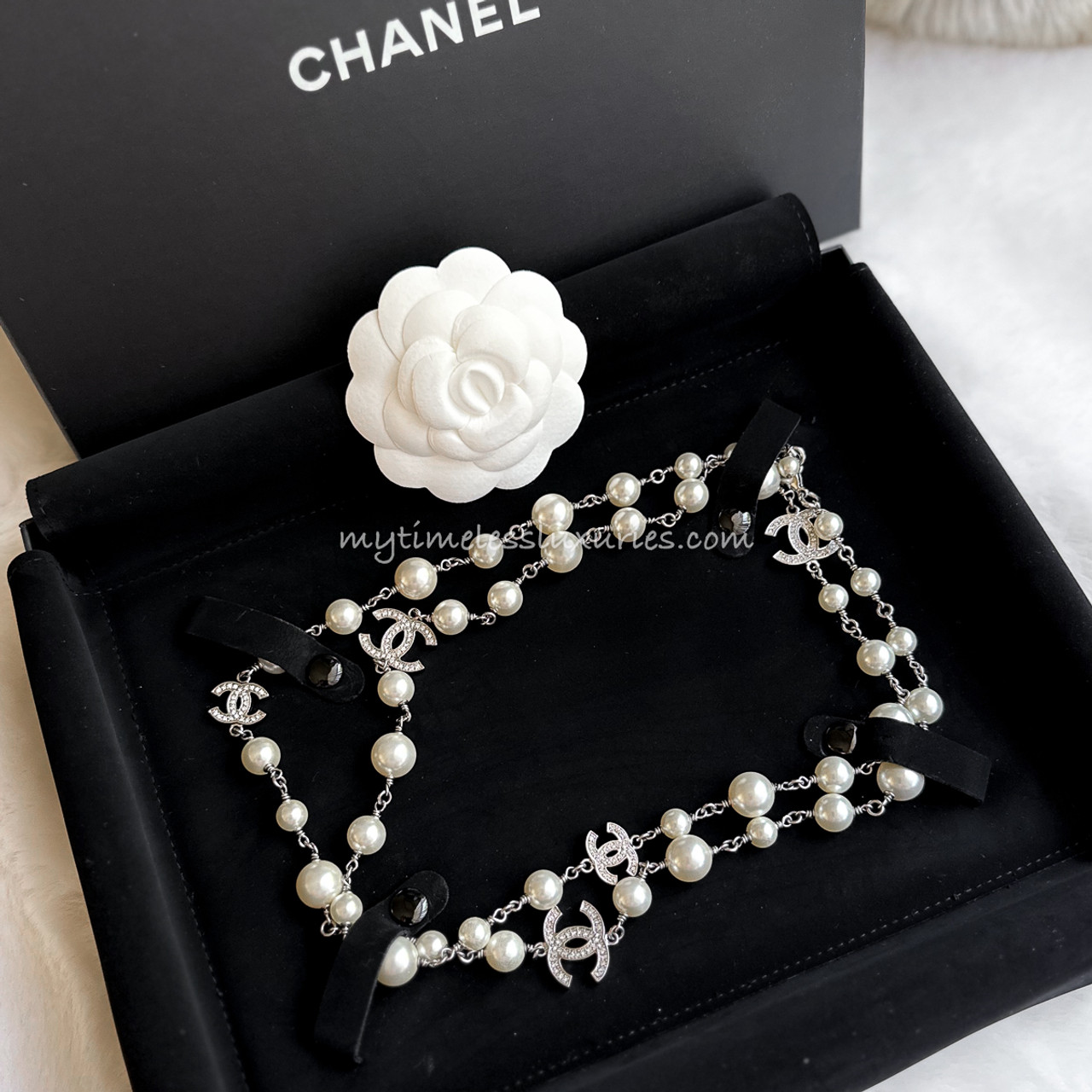 AUTHENTIC Timeless Classic Silver Tone Chanel Pearl 5 CC Crystal Necklace   My Site
