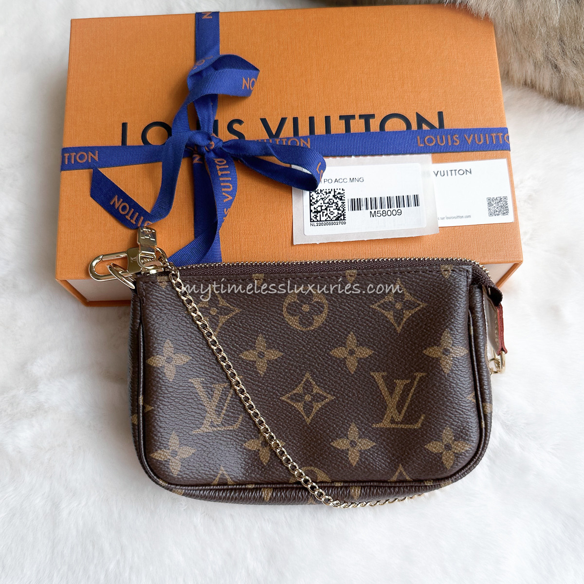 LOUIS VUITTON 2022 Mini Pochette Accessoires Monogram *New - Timeless  Luxuries