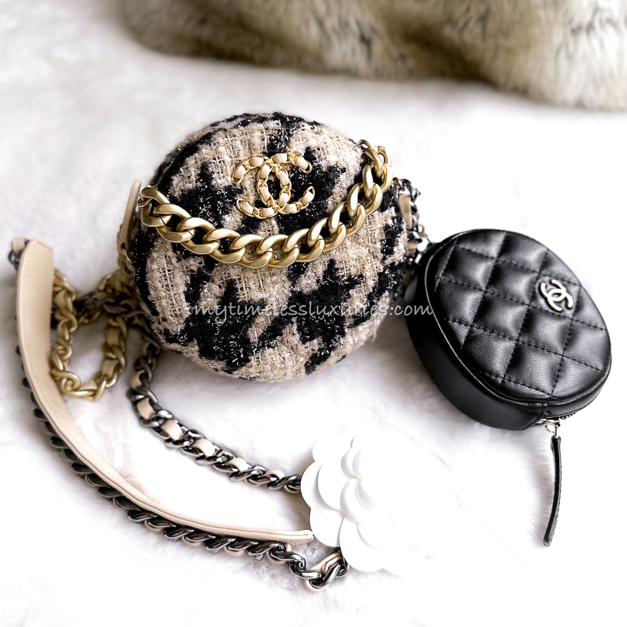 ORDER CHANEL 19 Flap Coin Purse with Chain