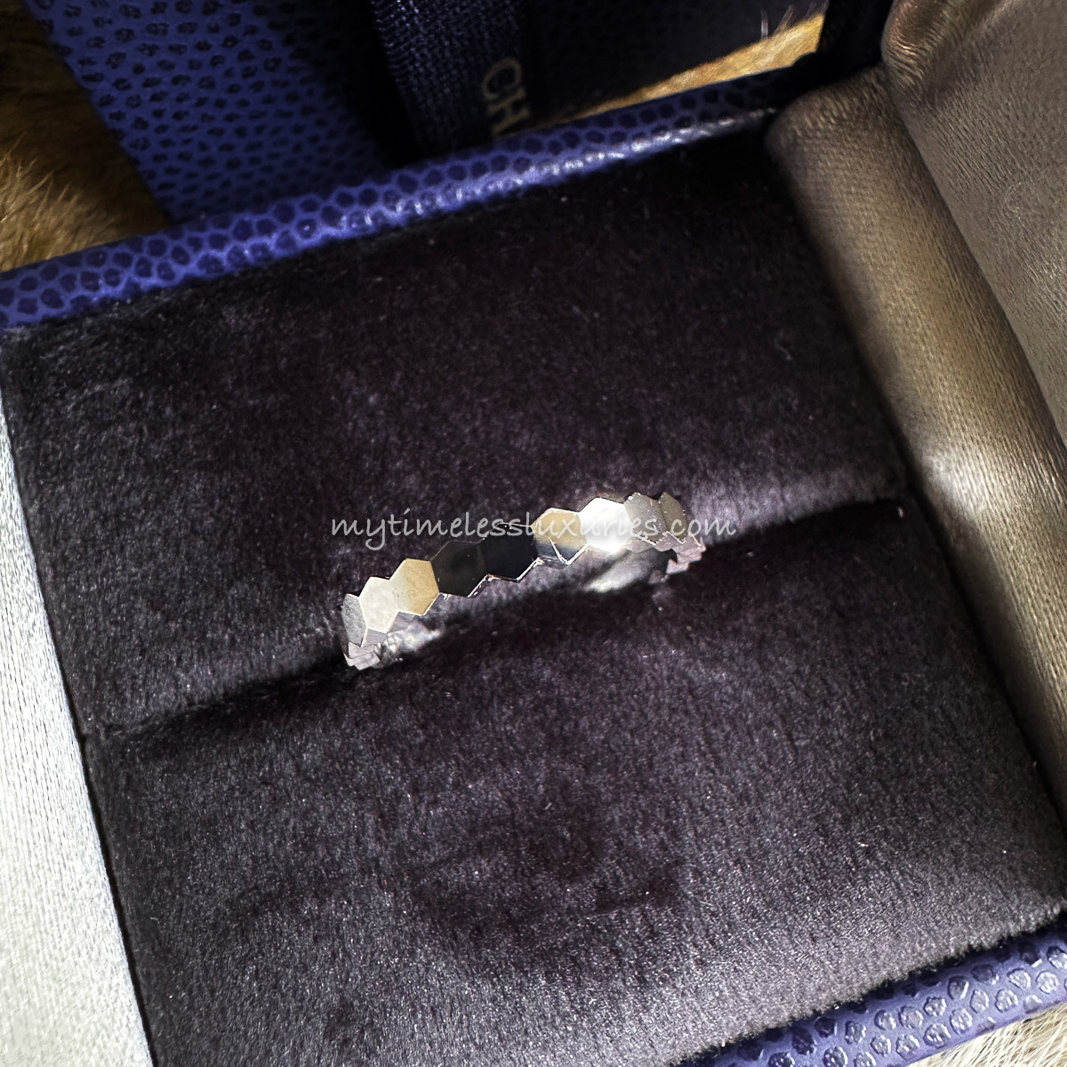 CHAUMET Bee My Love Ring 2.5mm WG 47 - Timeless Luxuries
