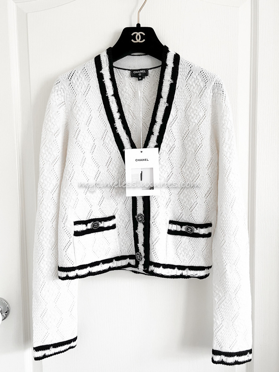 Chanel 04S Sweater White Cardigan 38  4  Mightychic
