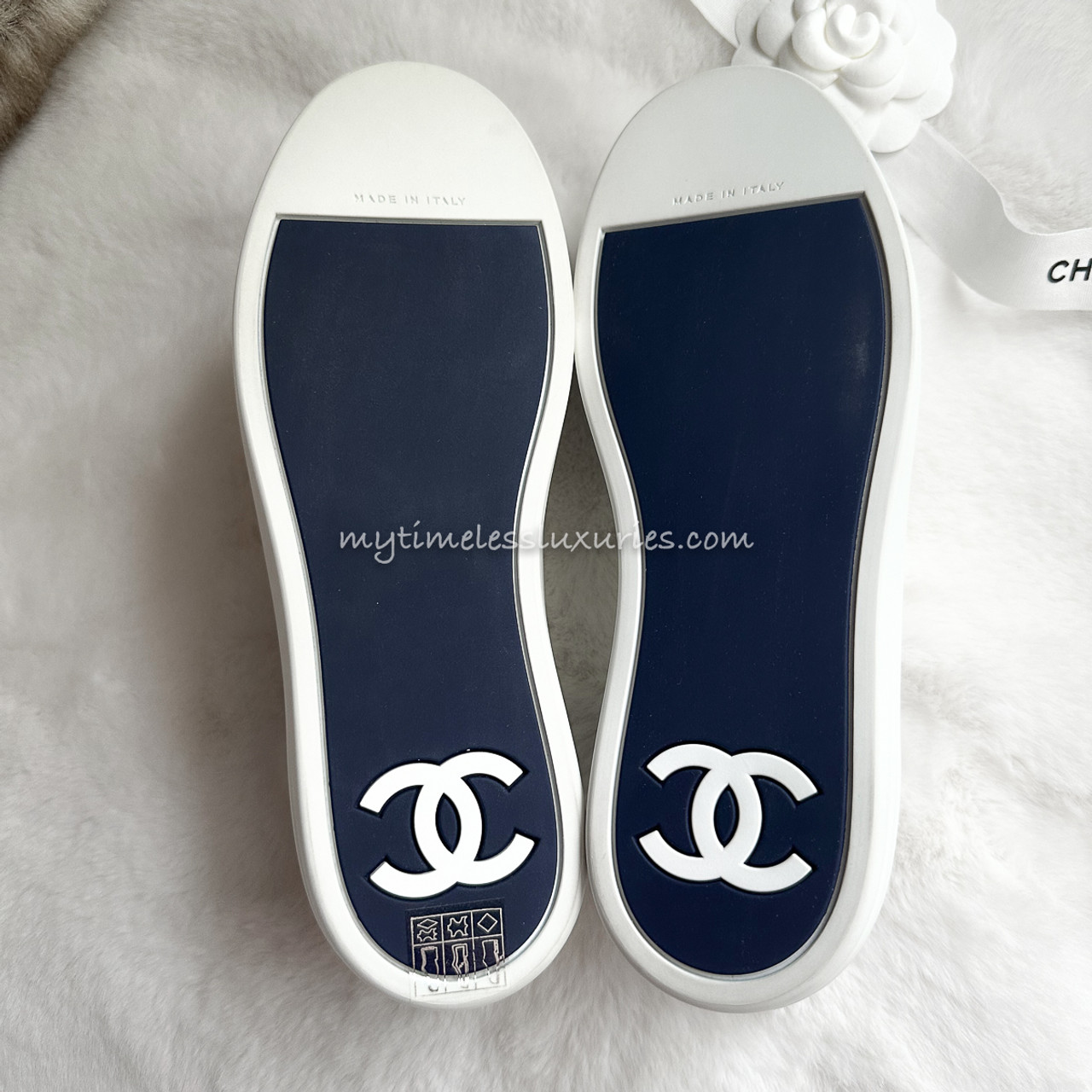 CHANEL CC Sneakers White/ Navy 35.5 *New - Timeless Luxuries
