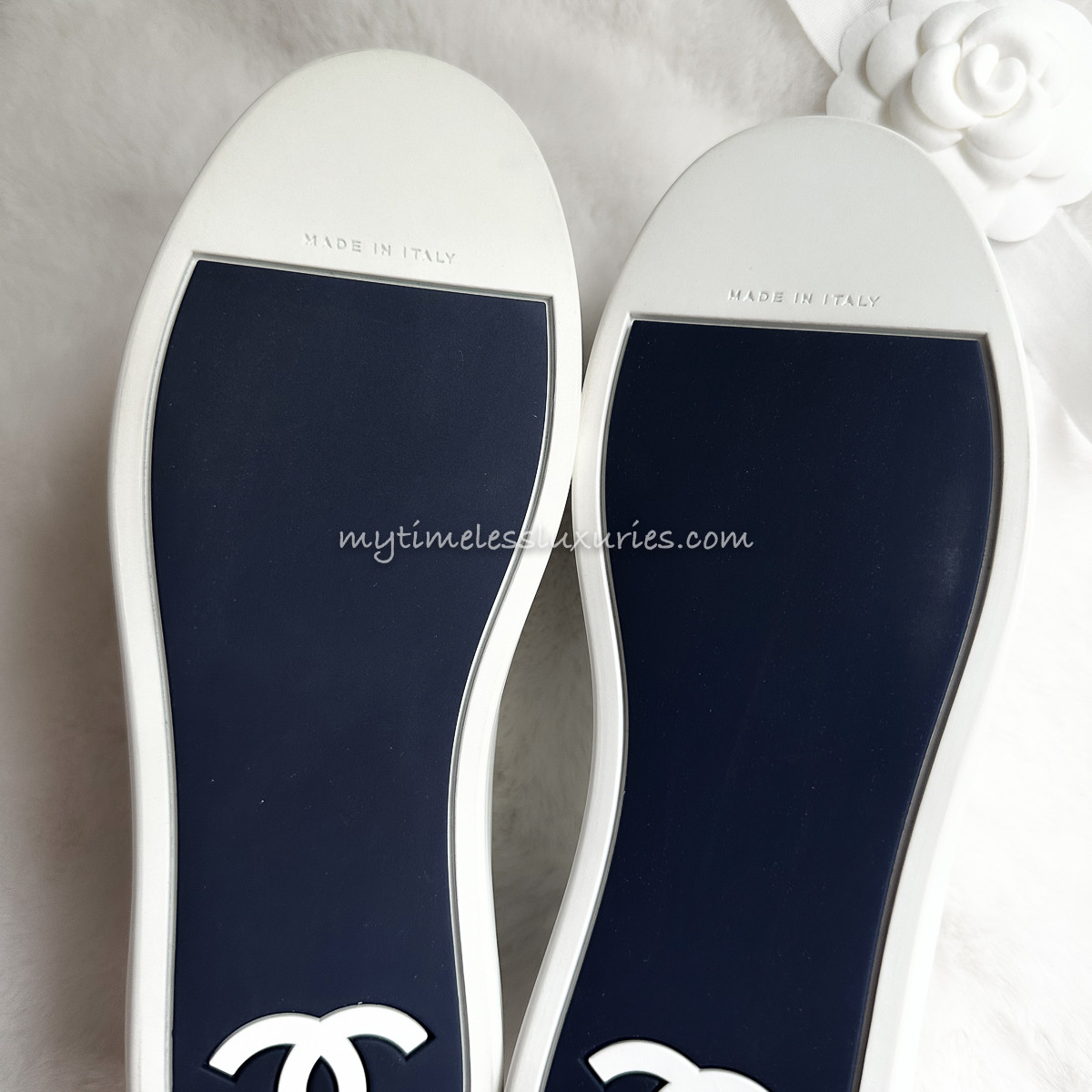 CHANEL CC Sneakers White/ Navy 35.5 *New - Timeless Luxuries