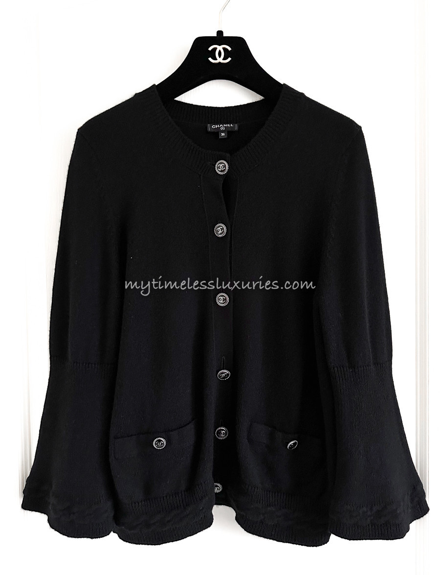 CHANEL 18P Cashmere Cardigan CC Buttons 36 - Timeless Luxuries