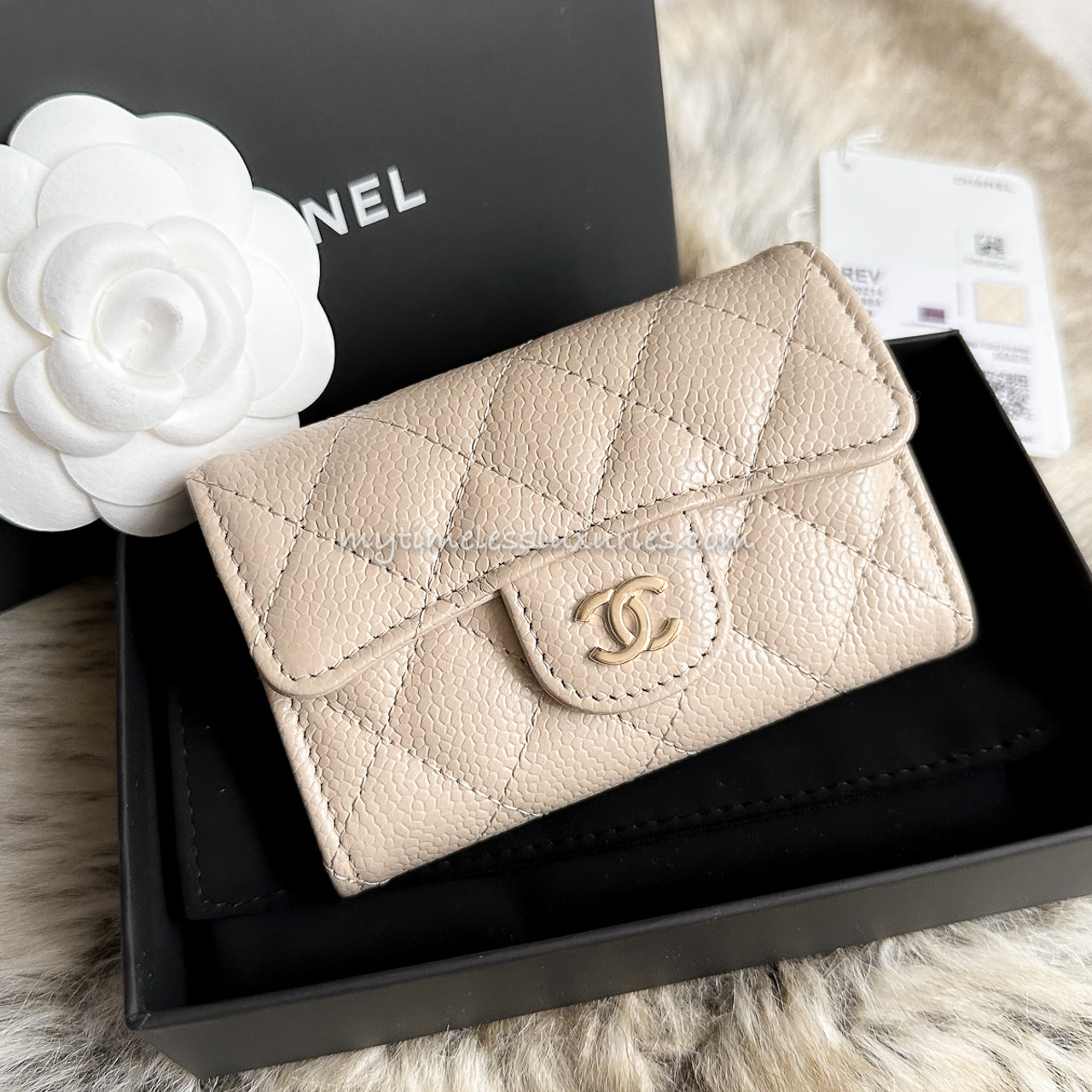 CHANEL 2023 Beige Clair Caviar Flap Card Holder GHW *New