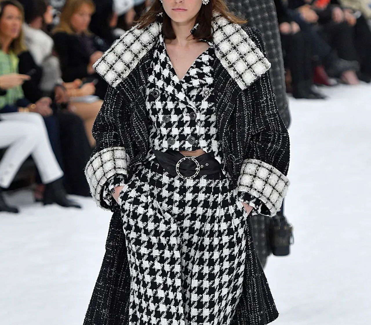 CHANEL キルティング ベスト 22AW☆すぐ届く！ 【CHANEL シャネル】 ベスト ツイード 関税込