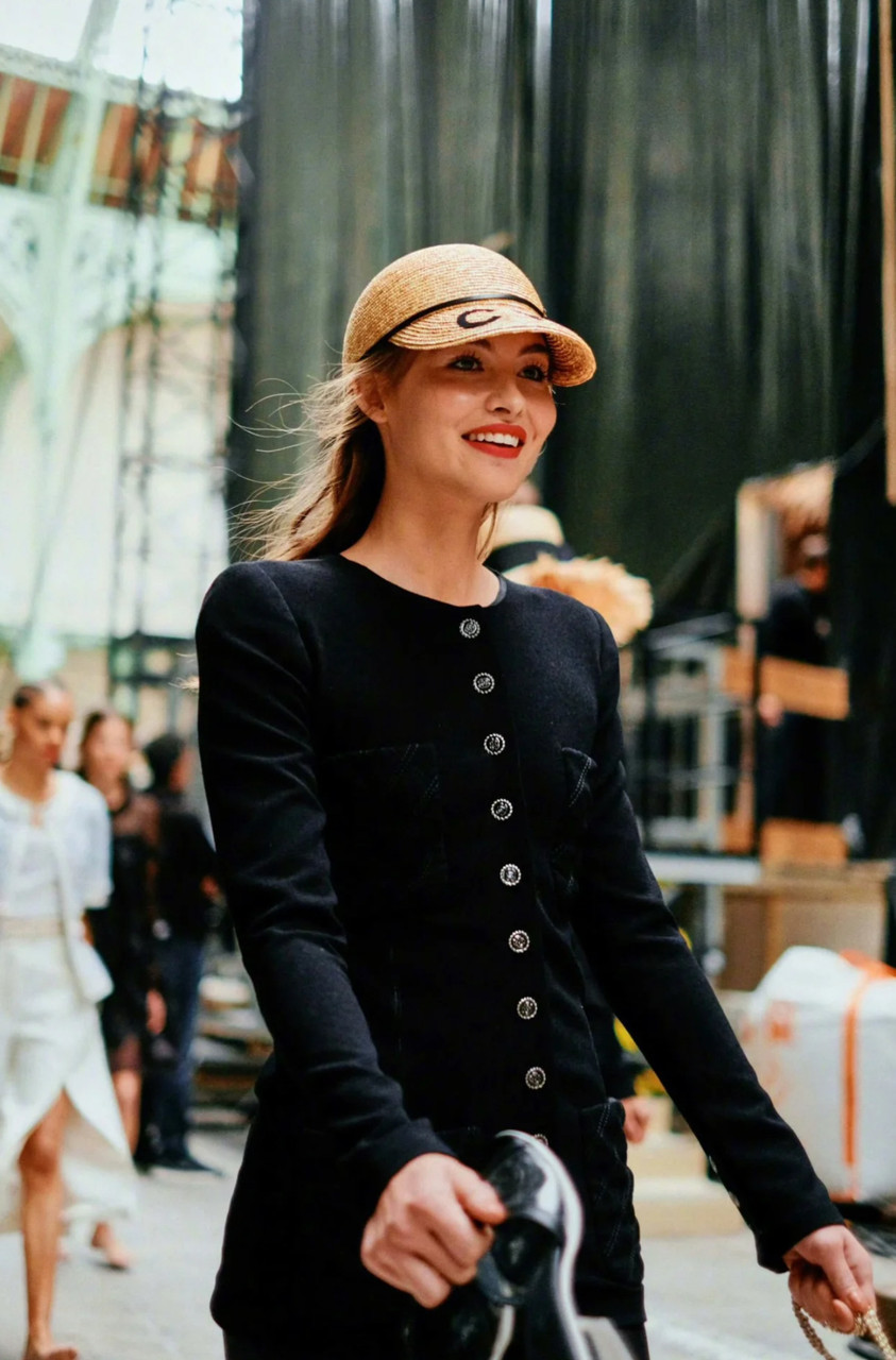 The Little Black Jacket　シャネル The Little Black Jacket // Photographic Exhibition About