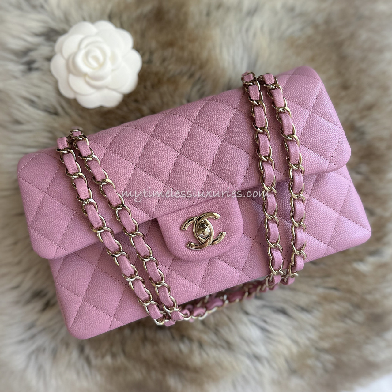 Buy CHANEL 22S Light Pink Caviar Quilted Classic Flap Medium LGHW