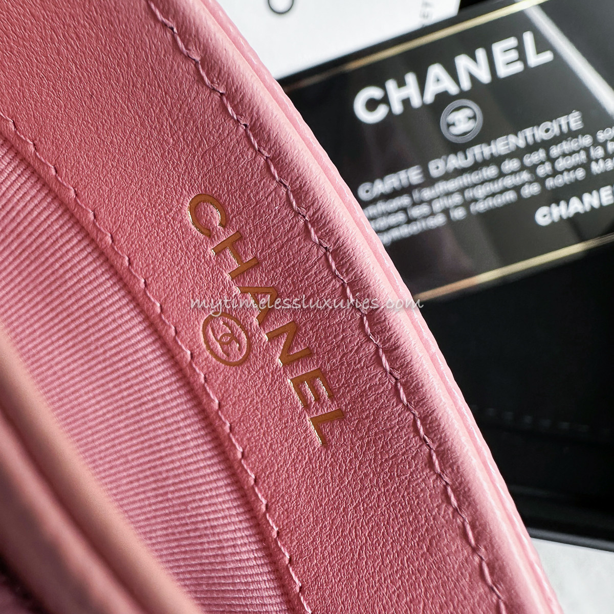 CHANEL 25S CARD HOLDER 11 IN LAVENDER PURPLE CAVIAR GOLD HARDWARE main image 1