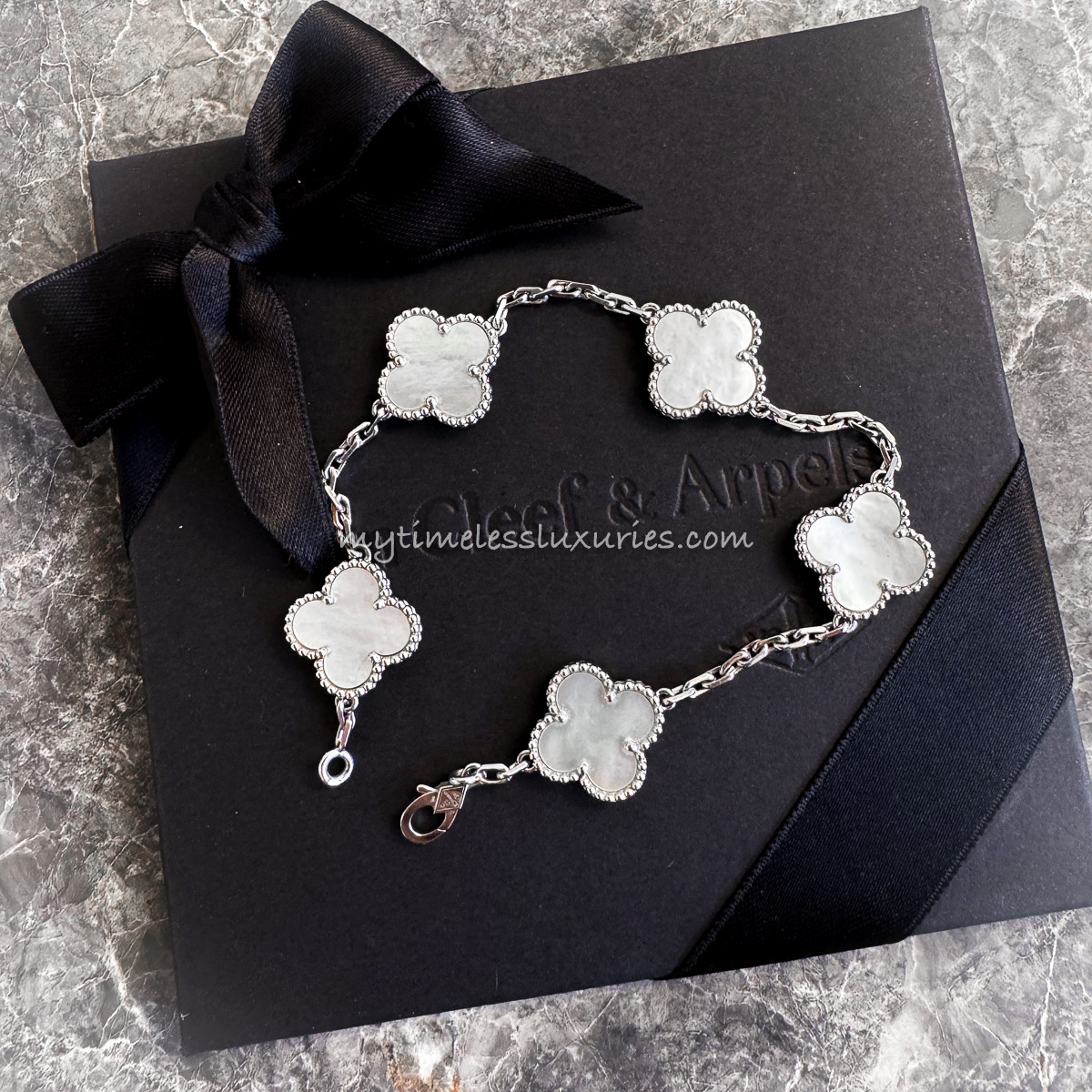 VAN CLEEF & ARPELS Vintage Alhambra Bracelet White MOP WG