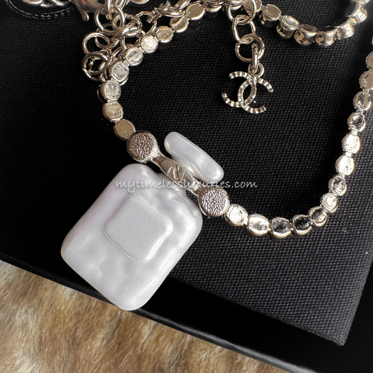 大量入荷 Bottle Perfume 23S CHANEL Necklace *New Crystals w/ その他