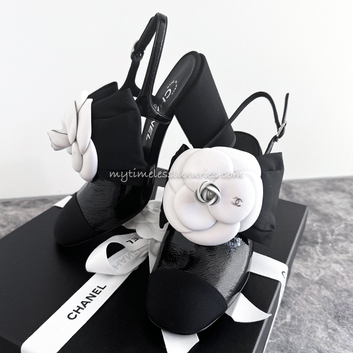 CHANEL 23K Runway Camellia Slingback Shoes 34.5 *New - Timeless