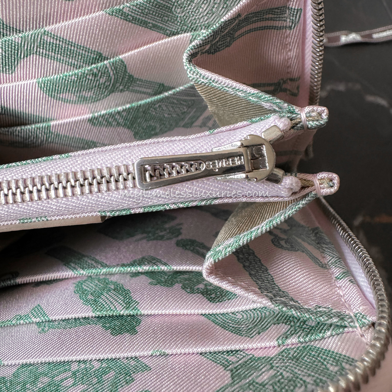 HERMES Silk'in Compact Wallet Mauve Pale/ Rose Darling/ Vert
