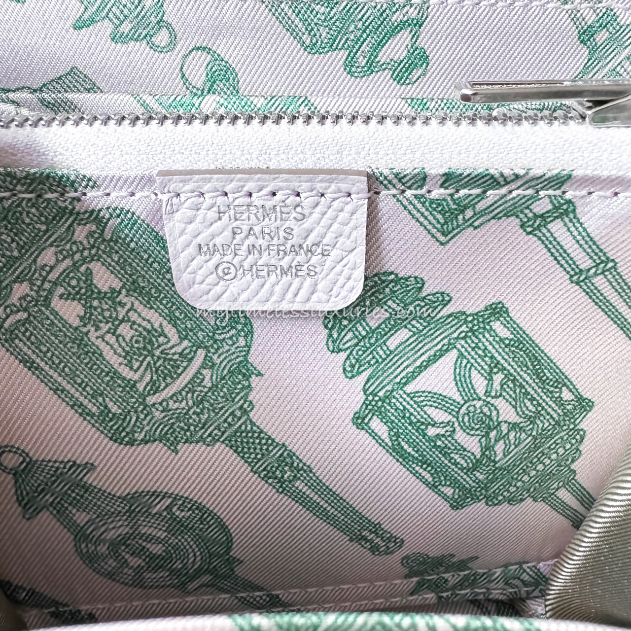 067◆HERMES SILK IN COMPACT VERT VERTIGO Silk'In Compact wallet - Green | Hermès UK