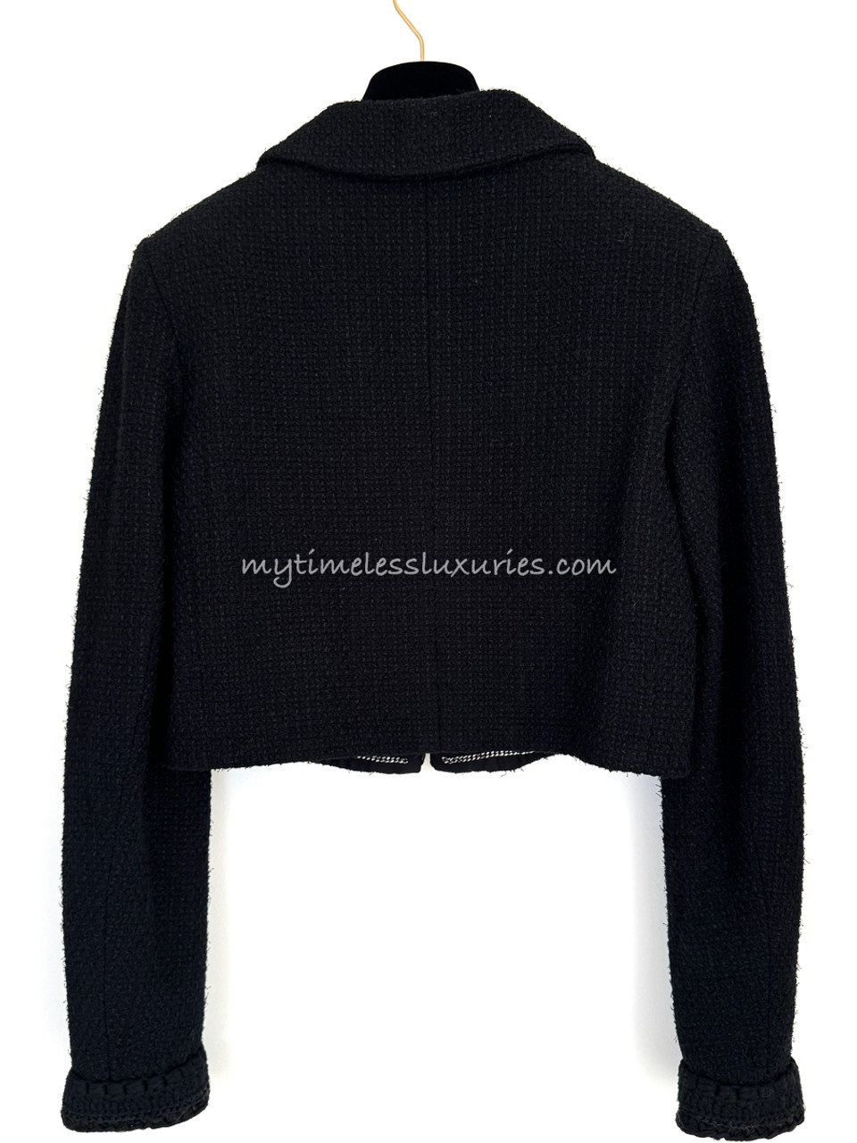 THE LITTLE BLACK JACKET 　CHANEL Chanel Little Black Jacket: The Quintessential Piece