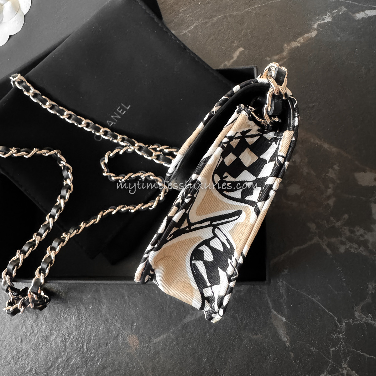 CHANEL フラワー装飾 パーティーバッグ限定品ポリ塩化製品 ブランド一覧 | ワールド オンラインストア CHANEL フラワー装飾
