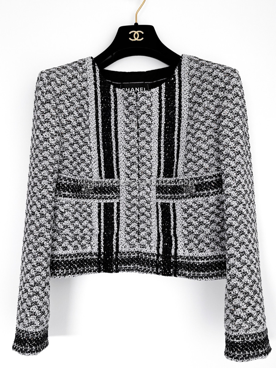 CHANEL 15C Paris-Dubai Runway Tweed Jacket 38 - Timeless Luxuries