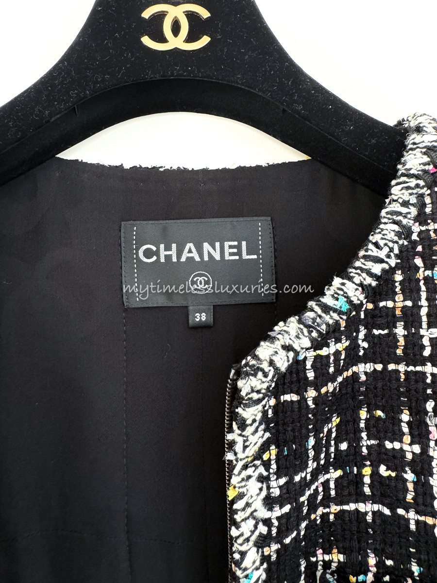CHANEL 19S Short Sleeve Tweed Jacket Gripoix Buttons 38 - Timeless