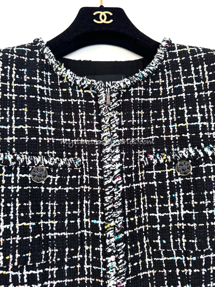 CHANEL 19S Short Sleeve Tweed Jacket Gripoix Buttons 38 - Timeless