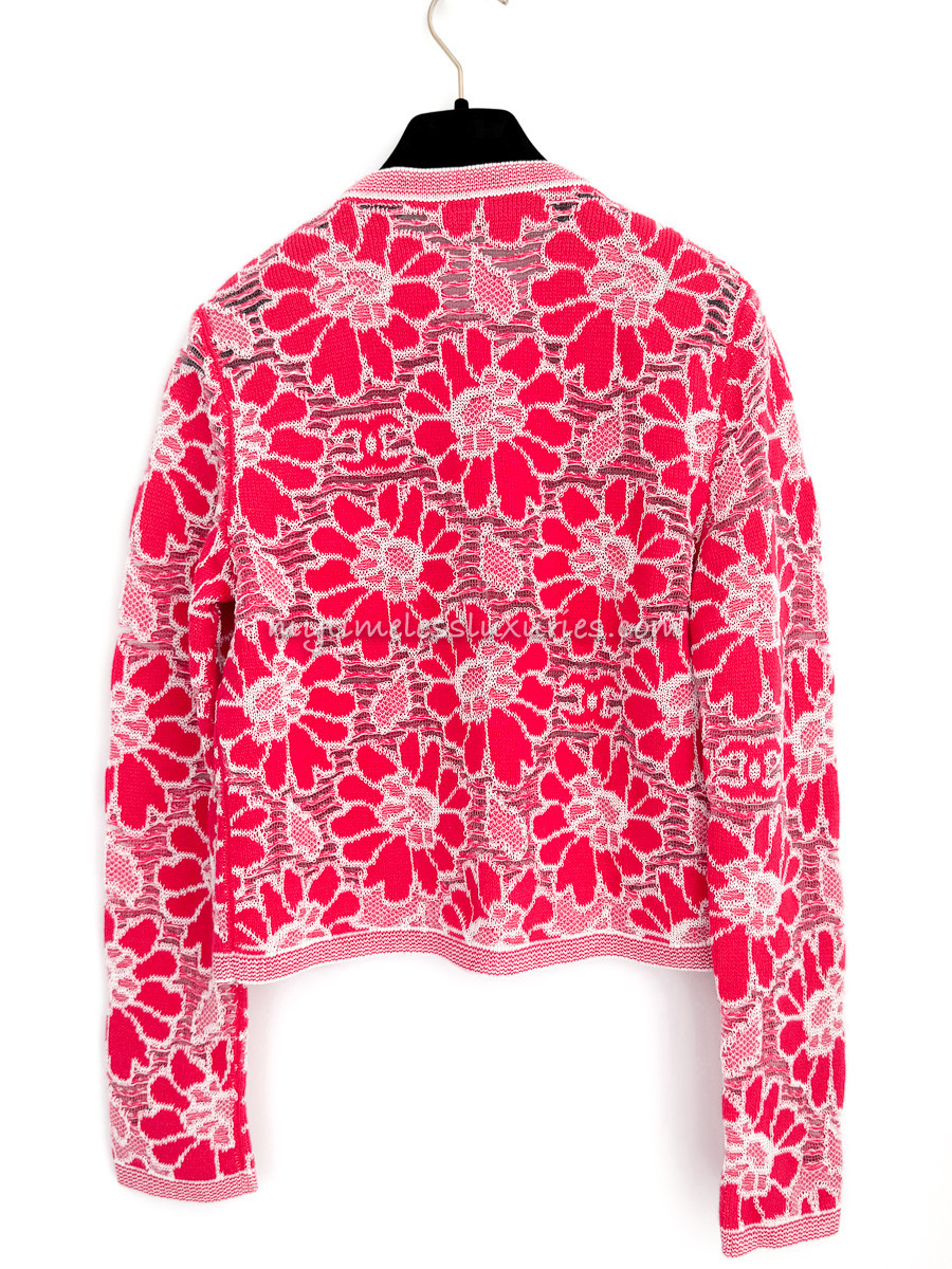 CHANEL 20P CC Camélia Flower Cardigan 36 - Timeless Luxuries