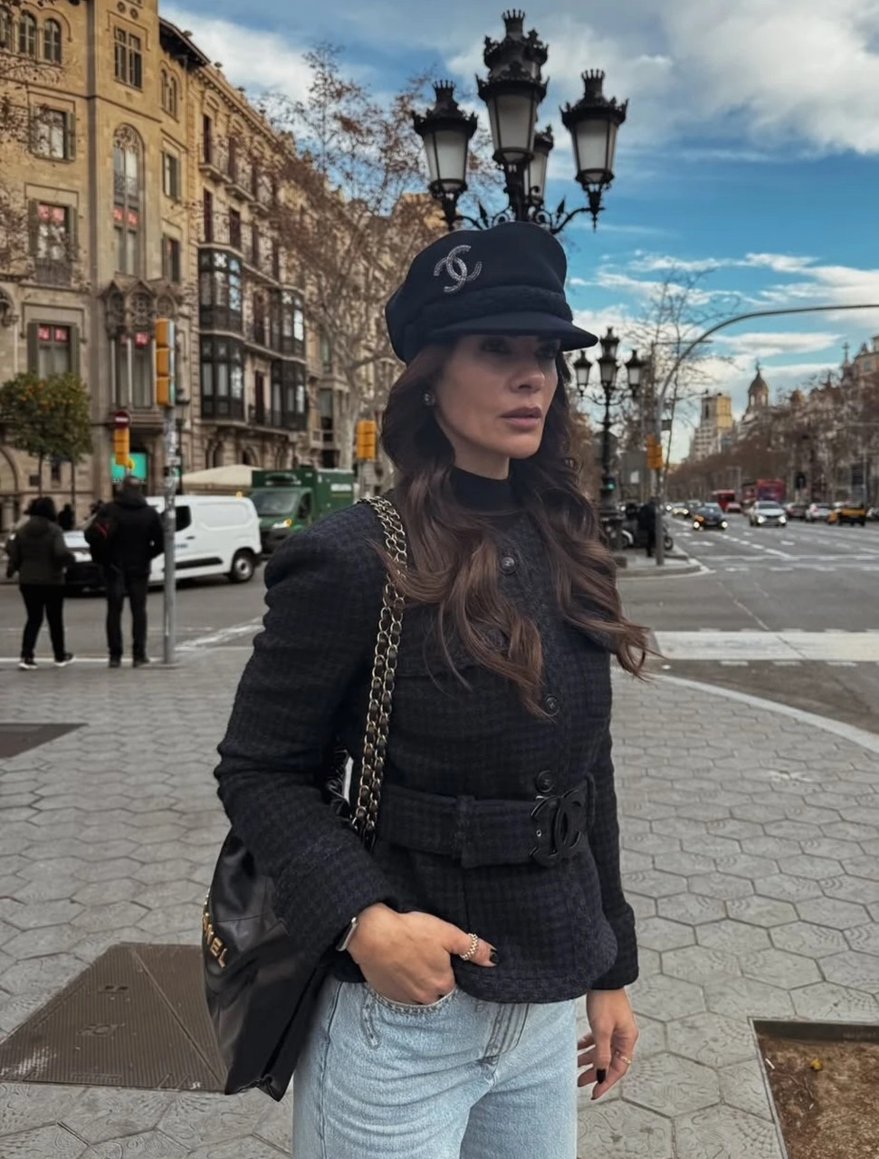CHANEL 17B CC Belted Houndstooth Tweed Jacket 36 Navy/ Black