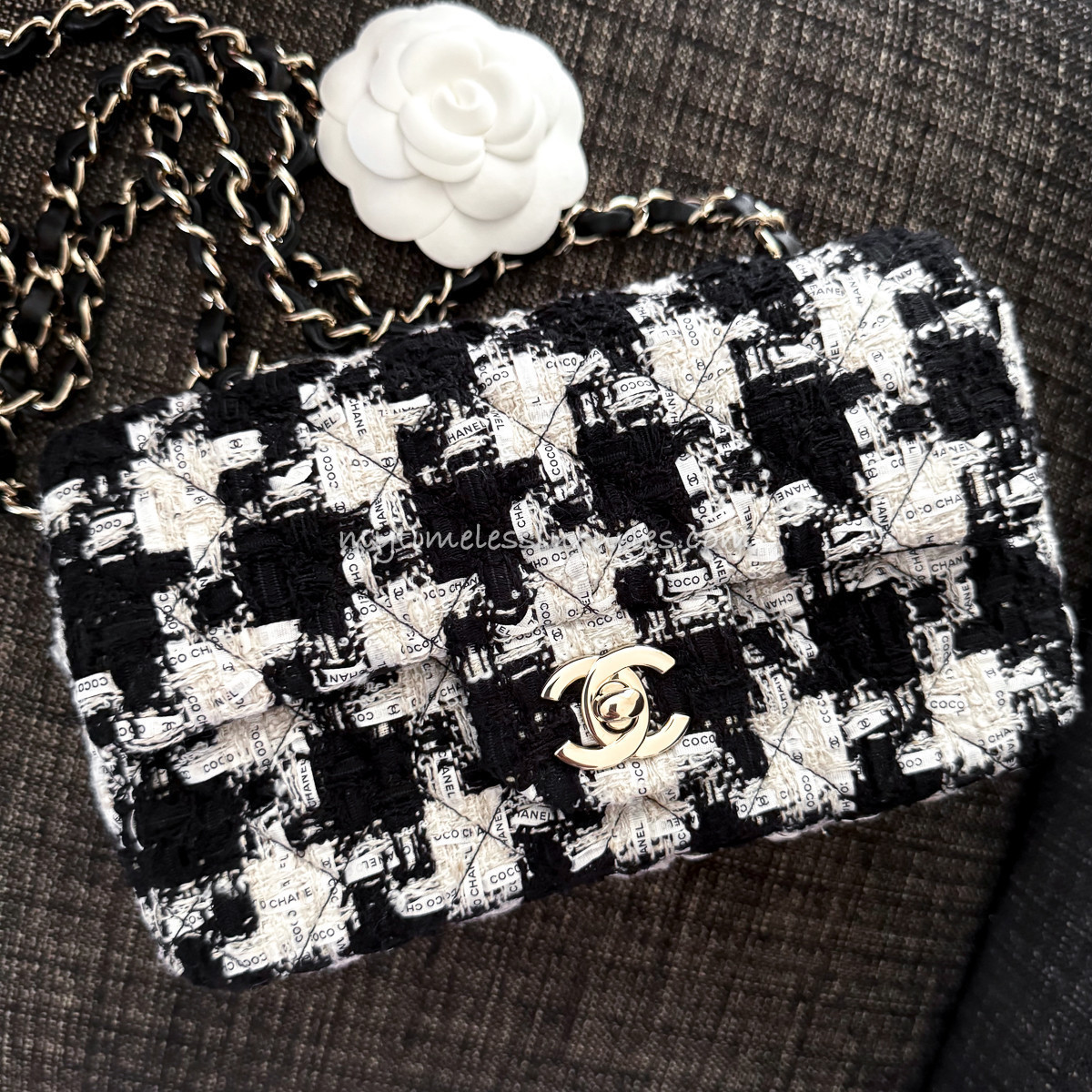 CHANEL 20S Logo Ribbon Houndstooth Tweed Mini LGHW - Timeless Luxuries