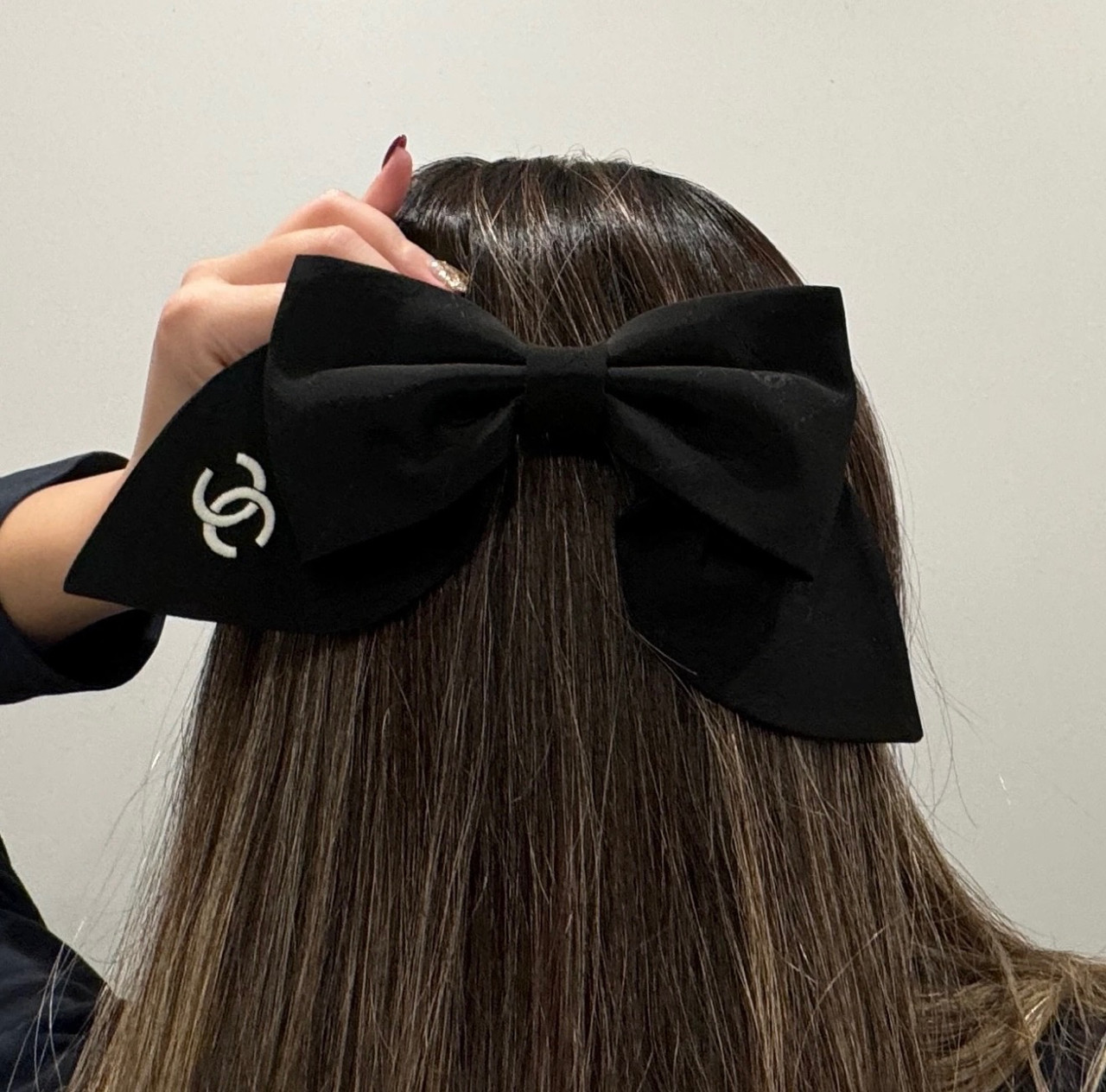 Chanel embroidered CC logo ribbon bow hair band Excellent CHANEL hair accessory COCO Mark Logo Ribbon  main image 2