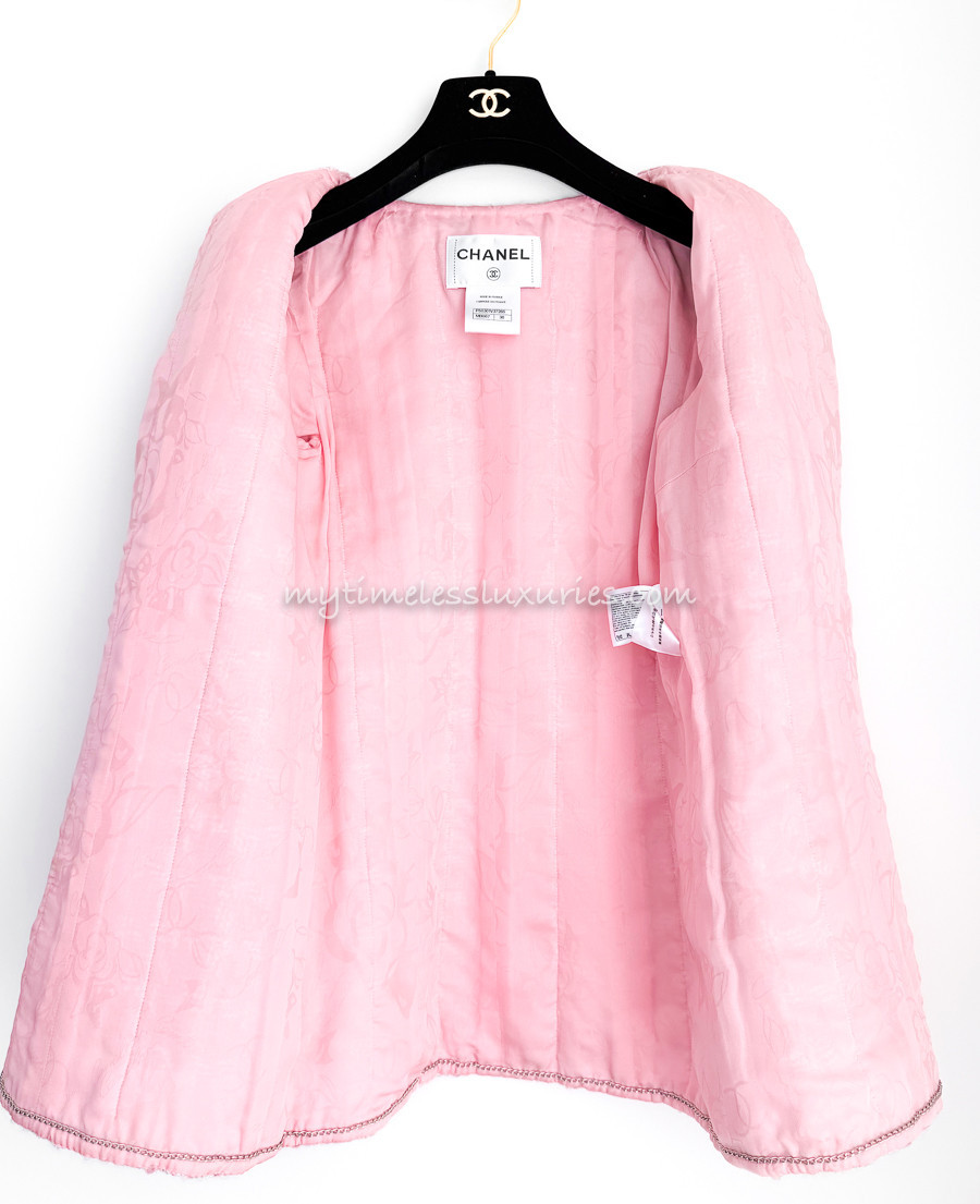 CHANEL 14K Fantasy Tweed Pink Tweed Jacket 36 - Timeless Luxuries