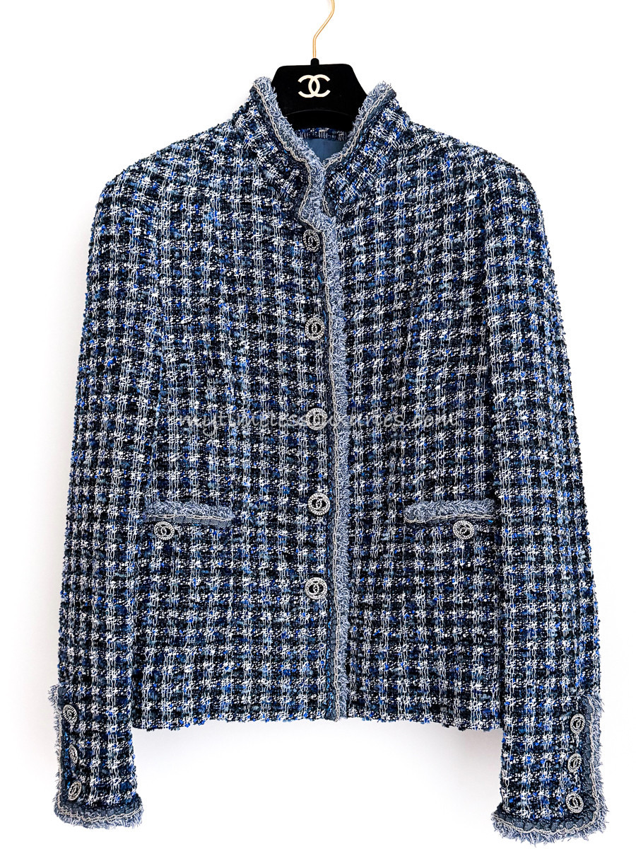 CHANEL 20P Blue Fantasy Tweed Jacket 36 - Timeless Luxuries