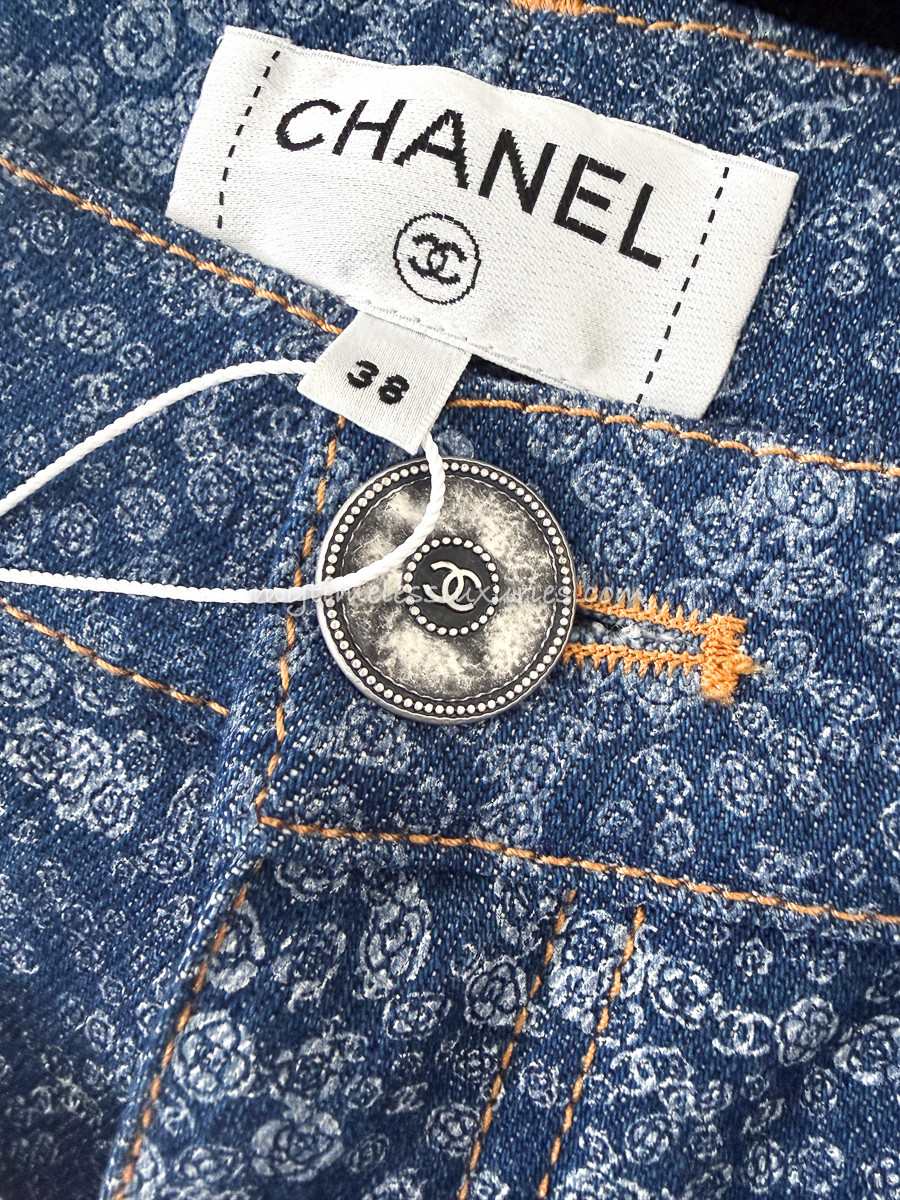 CHANEL 21B CC Camellia Print Ankle Zip Jeans 38 *New - Timeless