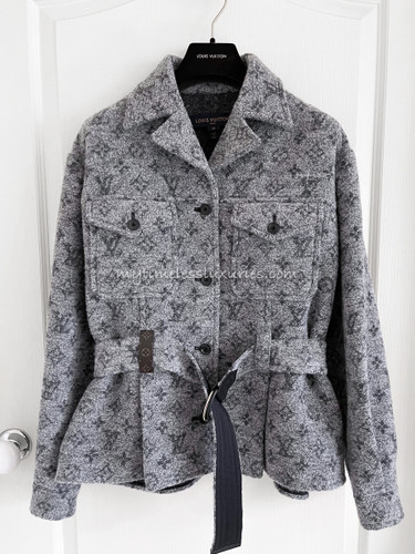 LOUIS VUITTON 2020 FW Monogram Safari Jacket Grey Bouclette 38 FR LOUIS VUITTON 2020 FW Monogram Safari Jacket Grey Bouclette 38 FR
