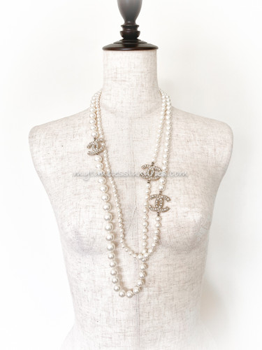 CHANEL, Jewelry, Chanel Timeless Classic 42 5crystal Cc Pearl Long  Necklace Shw A3621