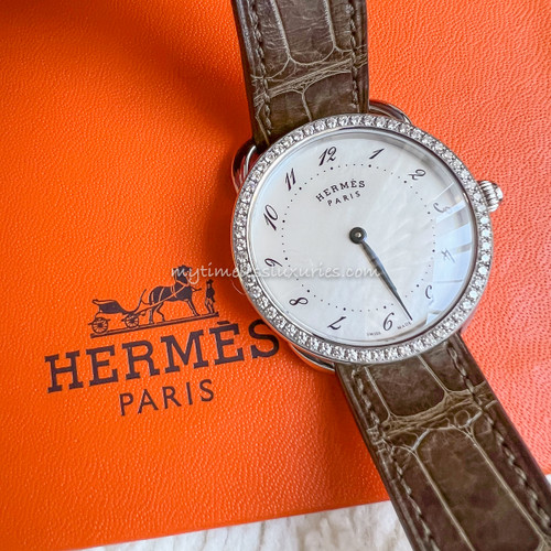 HERMES Berline 28 Perfore Bleu Glacier PHW - Timeless Luxuries